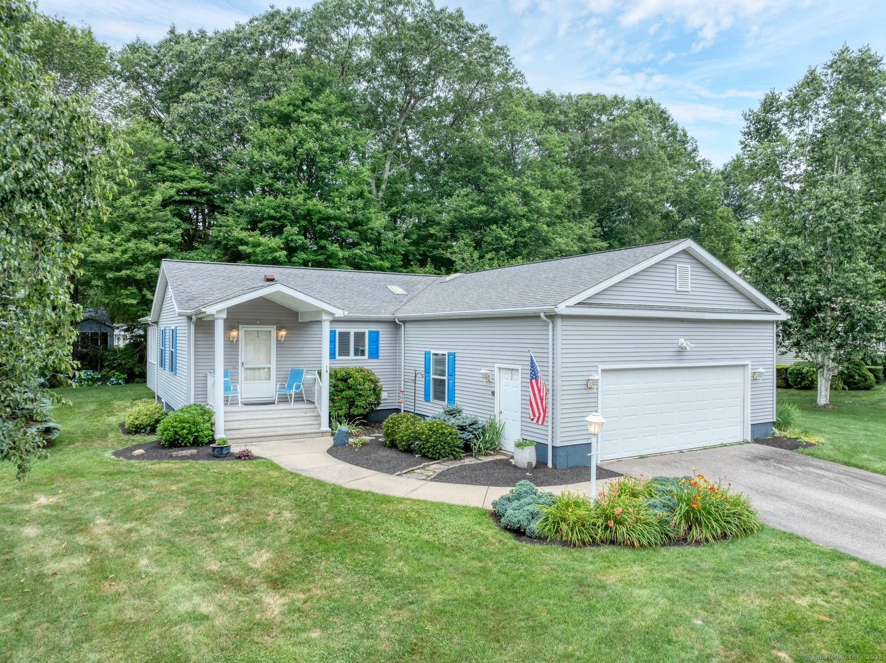 Property Photo: 19 Wyndwood Road CT 06382
