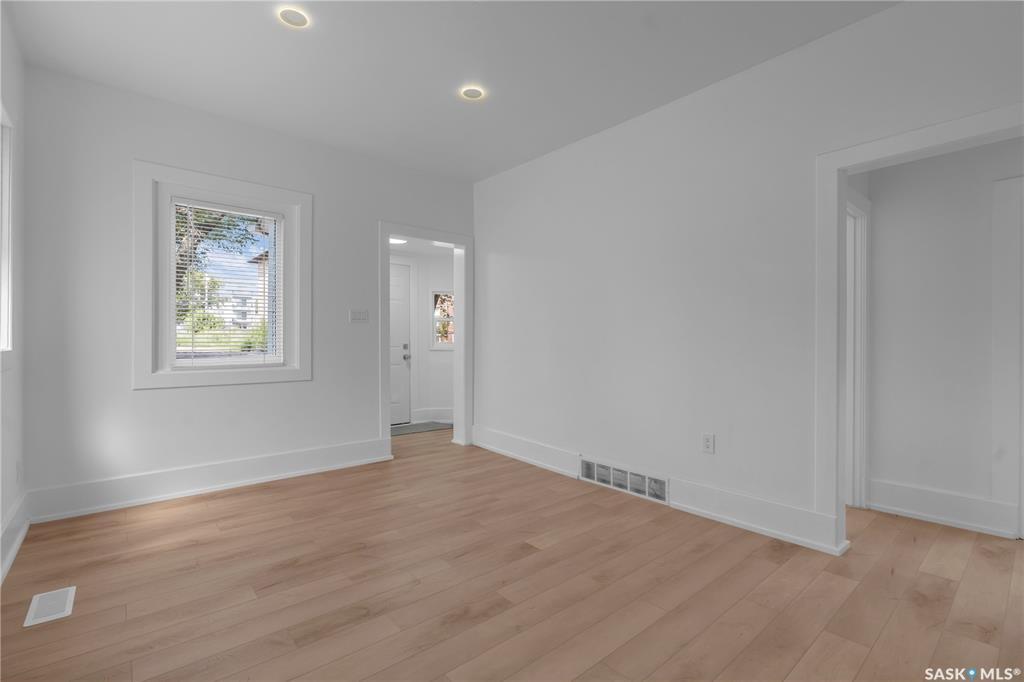 120 O Avenue S  Saskatoon SK S7M 2R5 photo