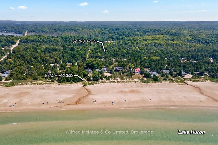 Property Photo:  32 3rd Avenue S  ON N0H 2G0 