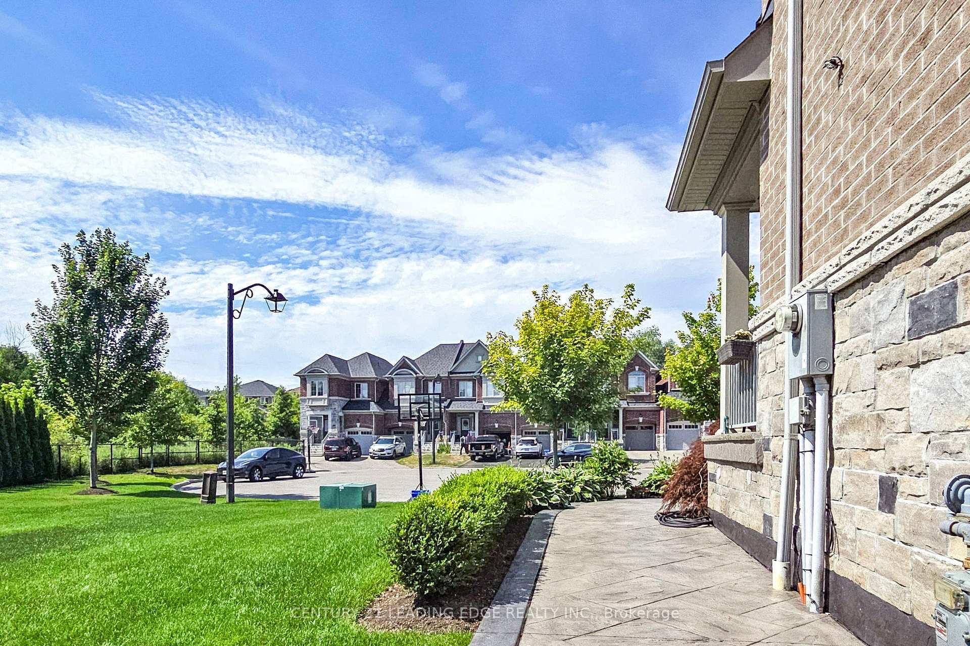 Property Photo: 293 Shadow Place ON L1V 7H7