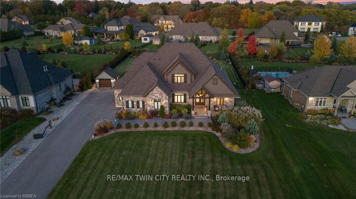 Property Photo:  24 Tedley Boulevard  ON N3T 0E3 