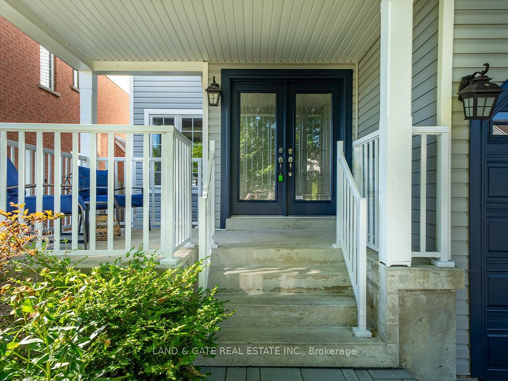 Property Photo:  1631 Coldstream Drive  ON L1K 3B5 
