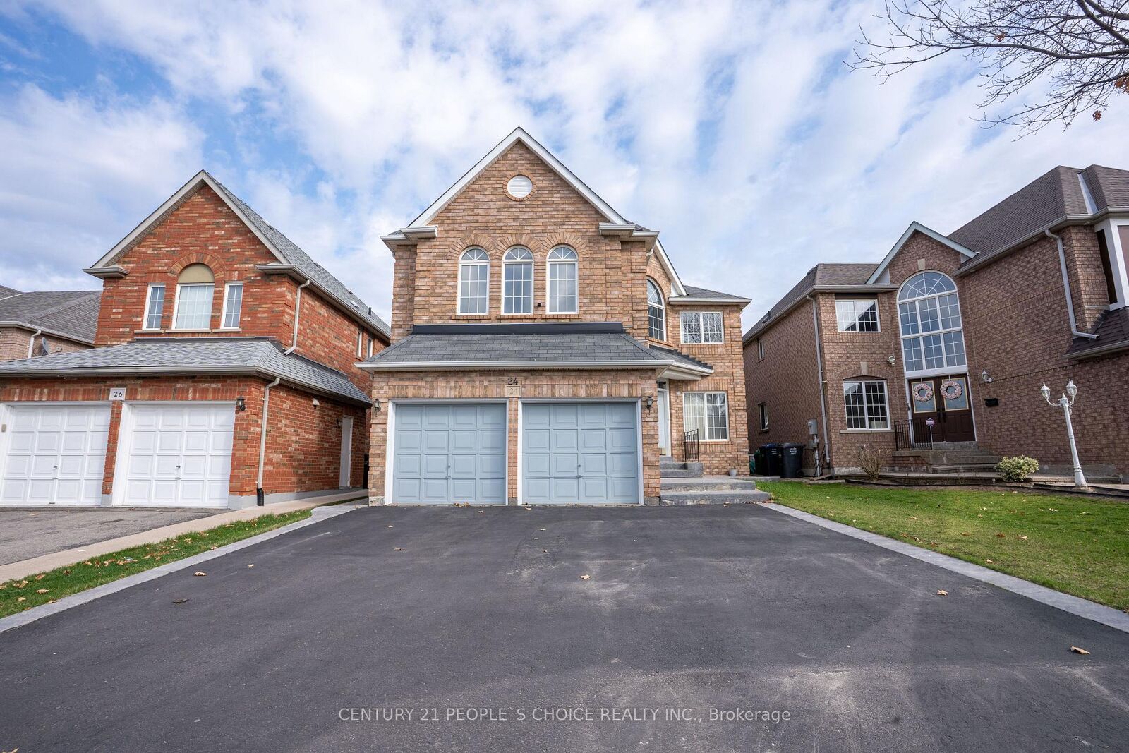 Property Photo:  24 Tobosa Trail  ON L6R 2B4 
