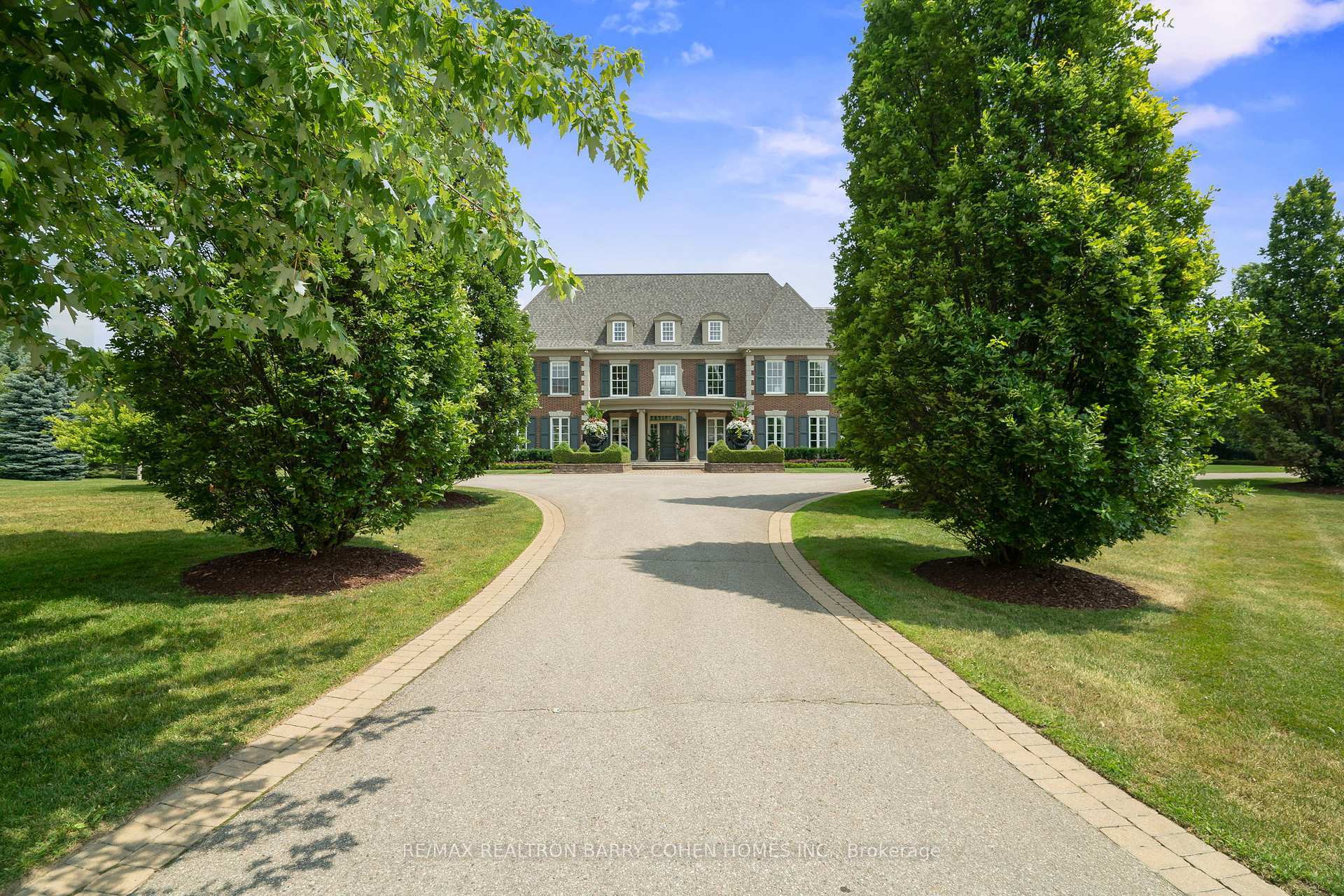 91 Fairfield Drive  King ON L7B 1L9 photo