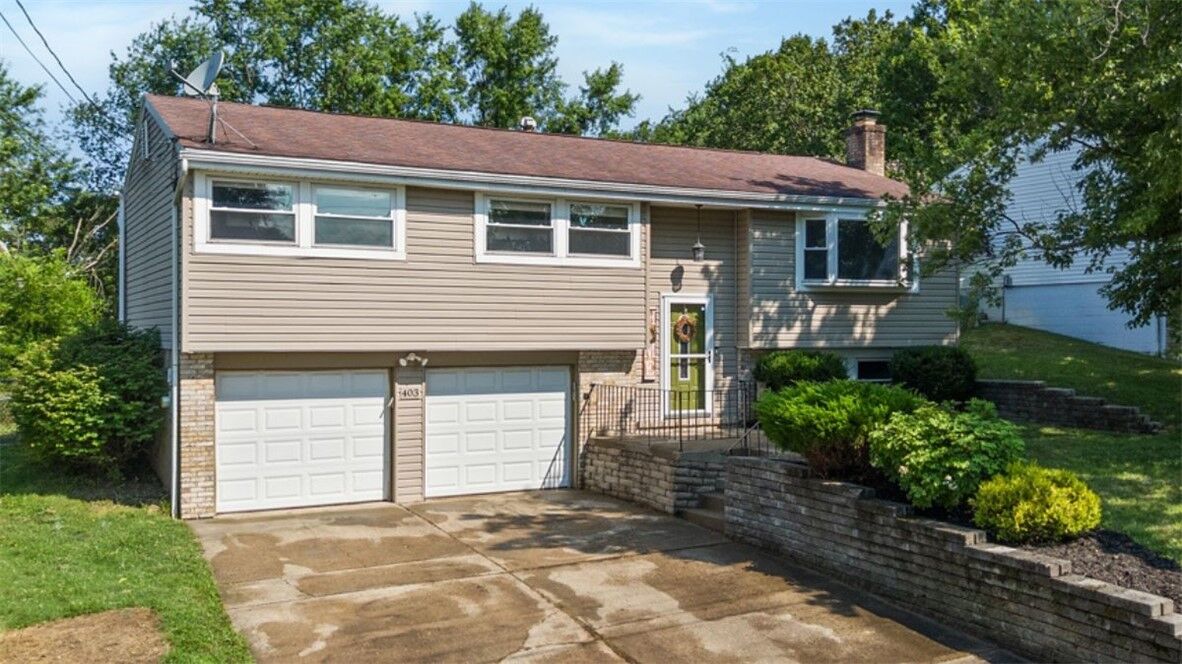 Property Photo: 403 3rd St PA 15071