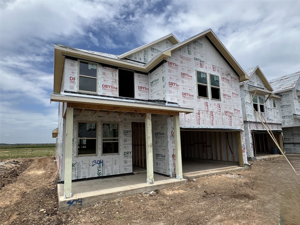 Property Photo: 304 Willow Heights Drive TX 78634