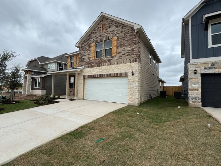 Property Photo:  304 Willow Heights Drive  TX 78634 