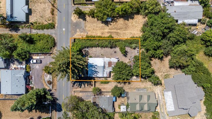 454 Della Avenue  Willits CA 95490 photo