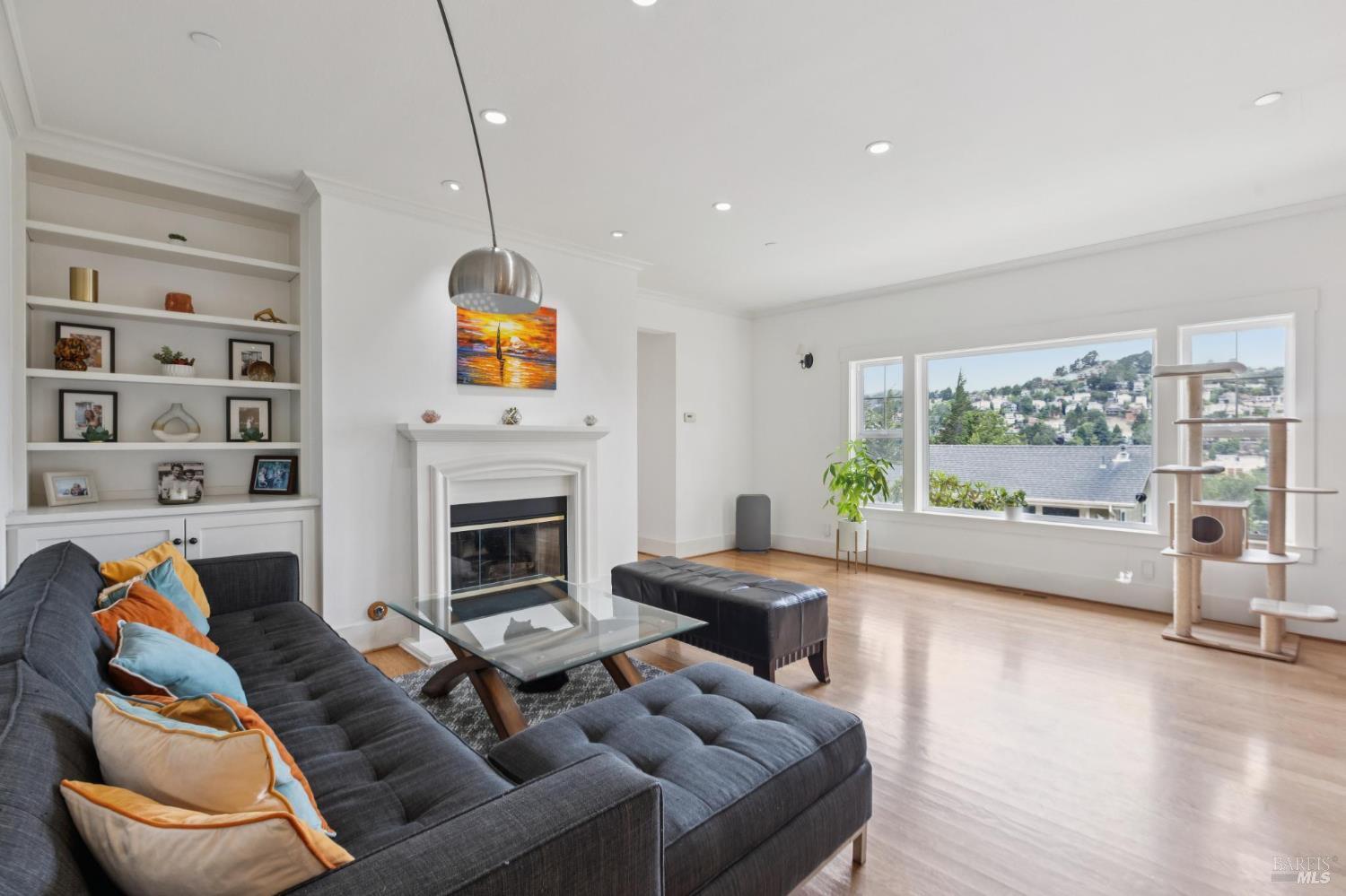 Property Photo: 315 Villa Garden Drive CA 94941