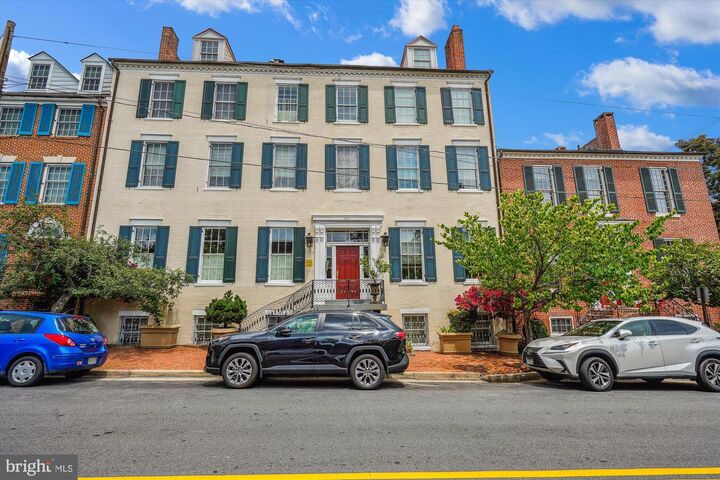 Property Photo:  603 Queen Street 6  VA 22314 