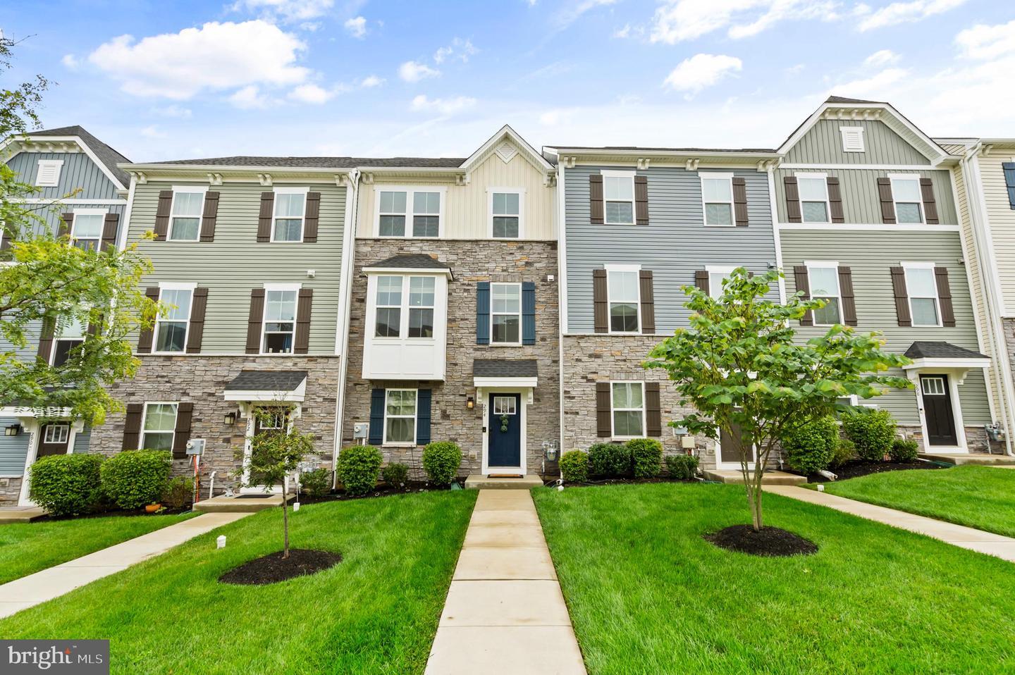 Property Photo:  294 Sugar Maple Square  PA 19335 