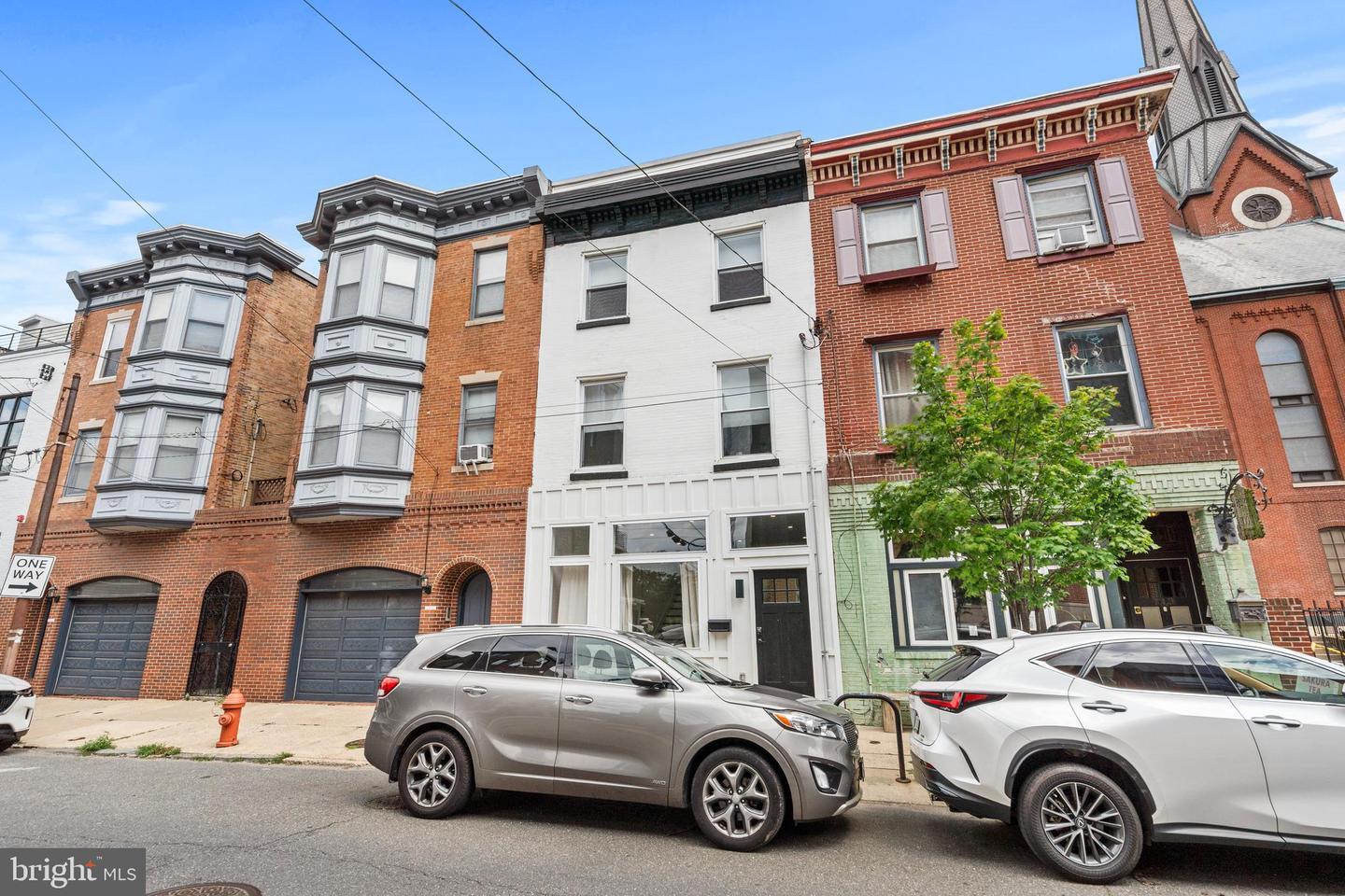 715 N 4th Street  Philadelphia PA 19123 photo