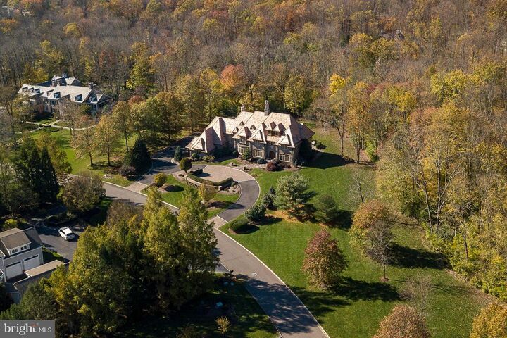 Property Photo:  18 Katies Pond Road  NJ 08540 