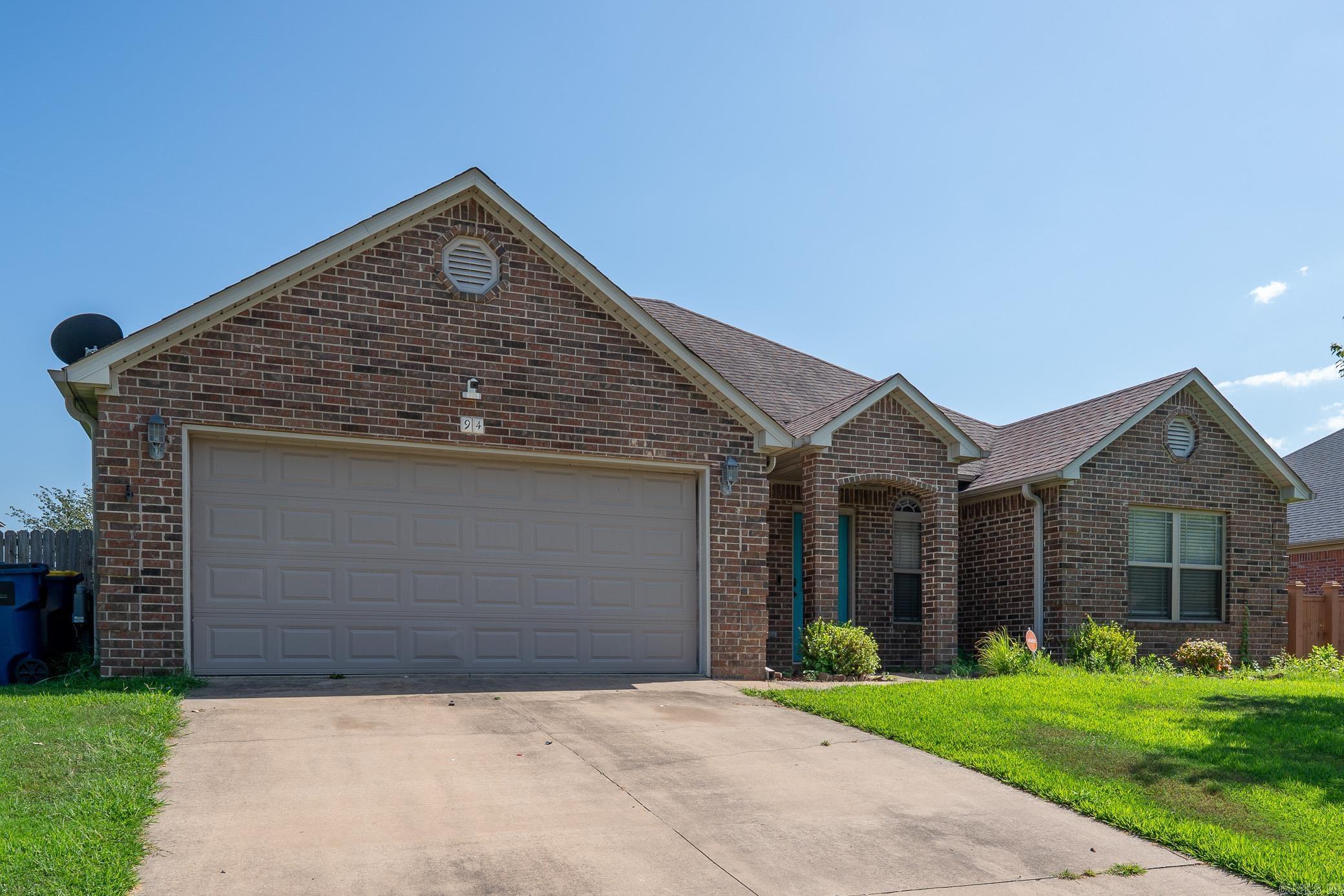 Property Photo: 94 Earnhardt Circle AR 72023