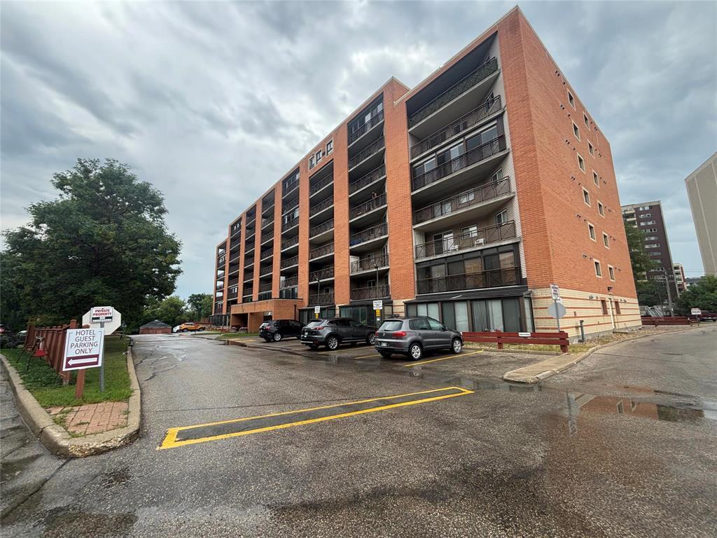 Property Photo: 1720 Pembina Highway MB R3T 5T4