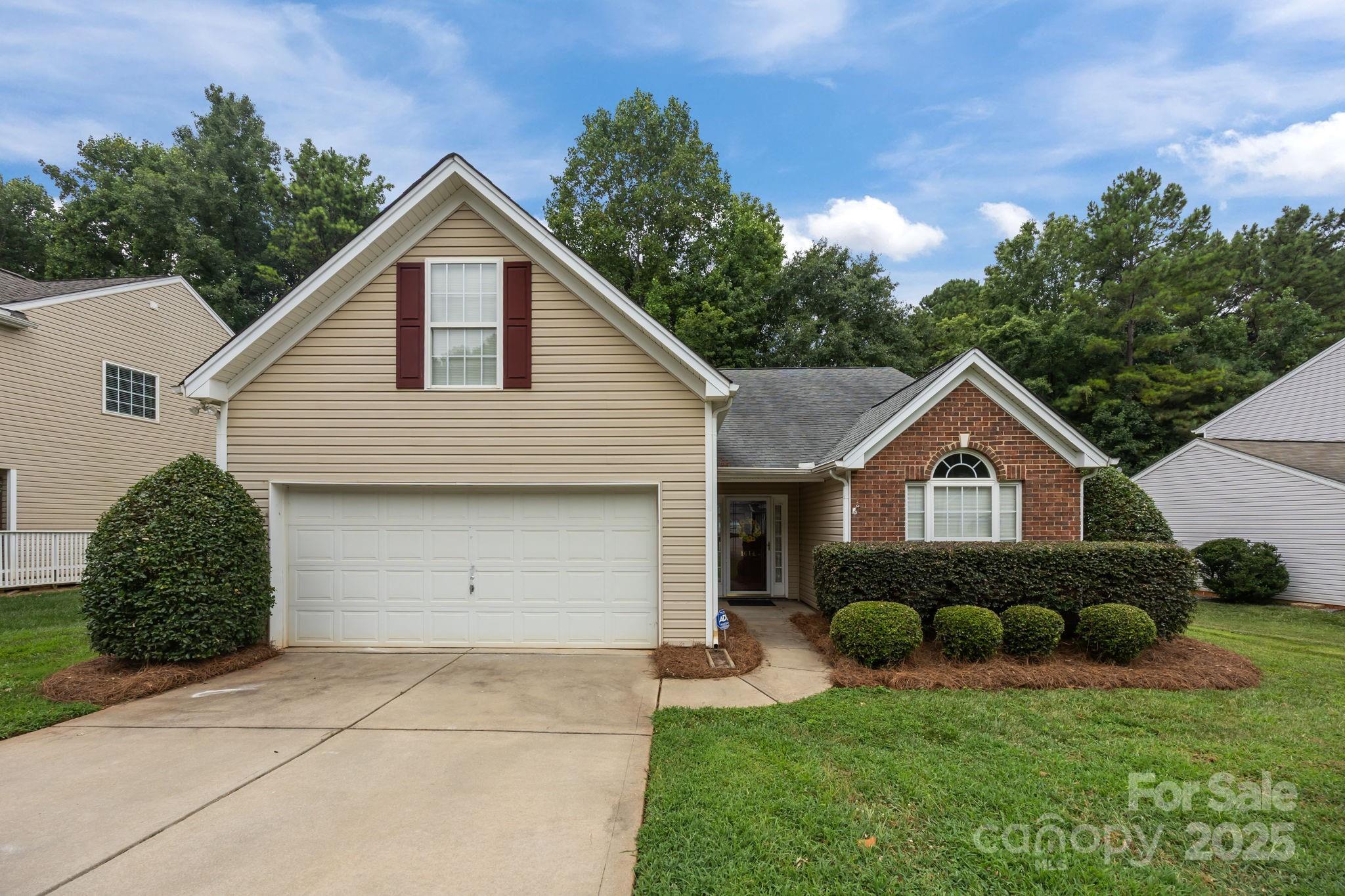Property Photo:  1614 Eagle Lake Drive  SC 29707 