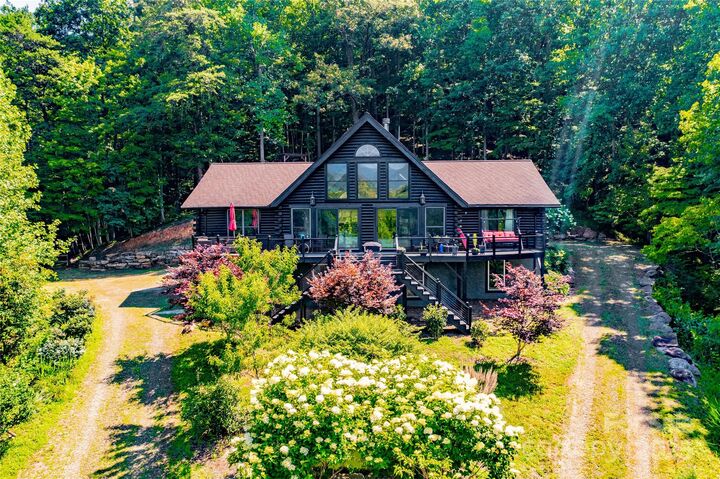 Property Photo: 81 Garnet Drive NC 28748