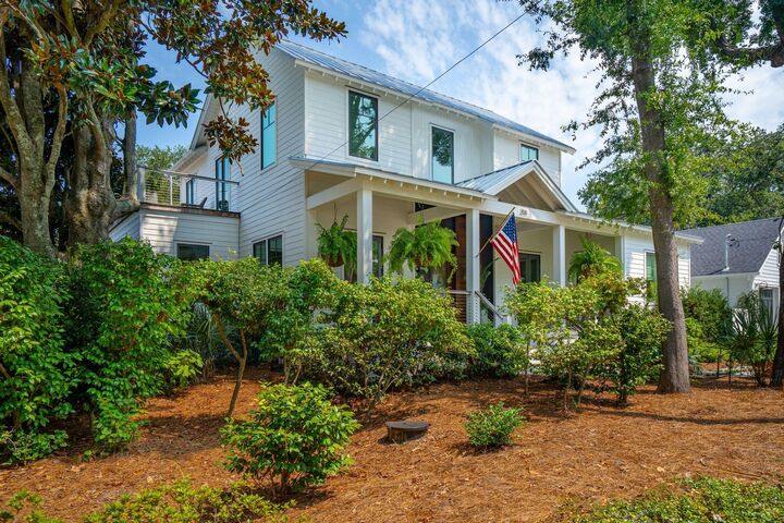 Property Photo:  208 McCormick Street  SC 29464 