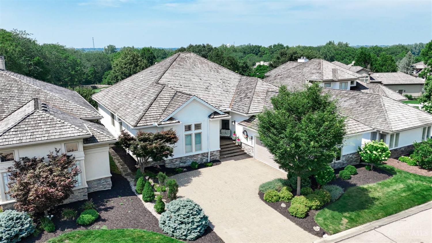 Property Photo: 33 Governors Club Drive OH 45385