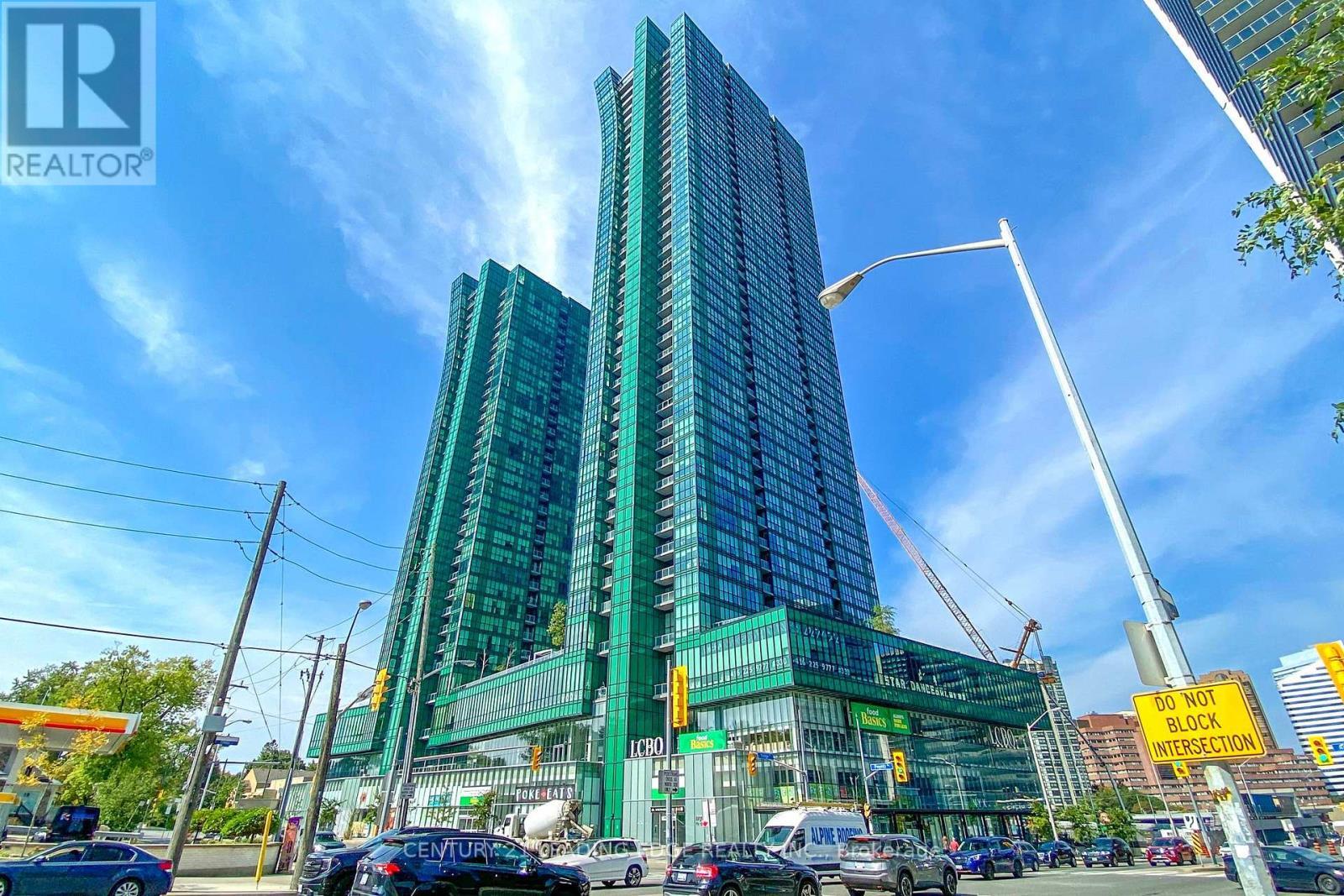 Property Photo: 9 Bogert Avenue 2404 ON M2N 5M6