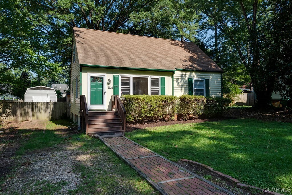 Property Photo: 1202 Beverly Drive VA 23229