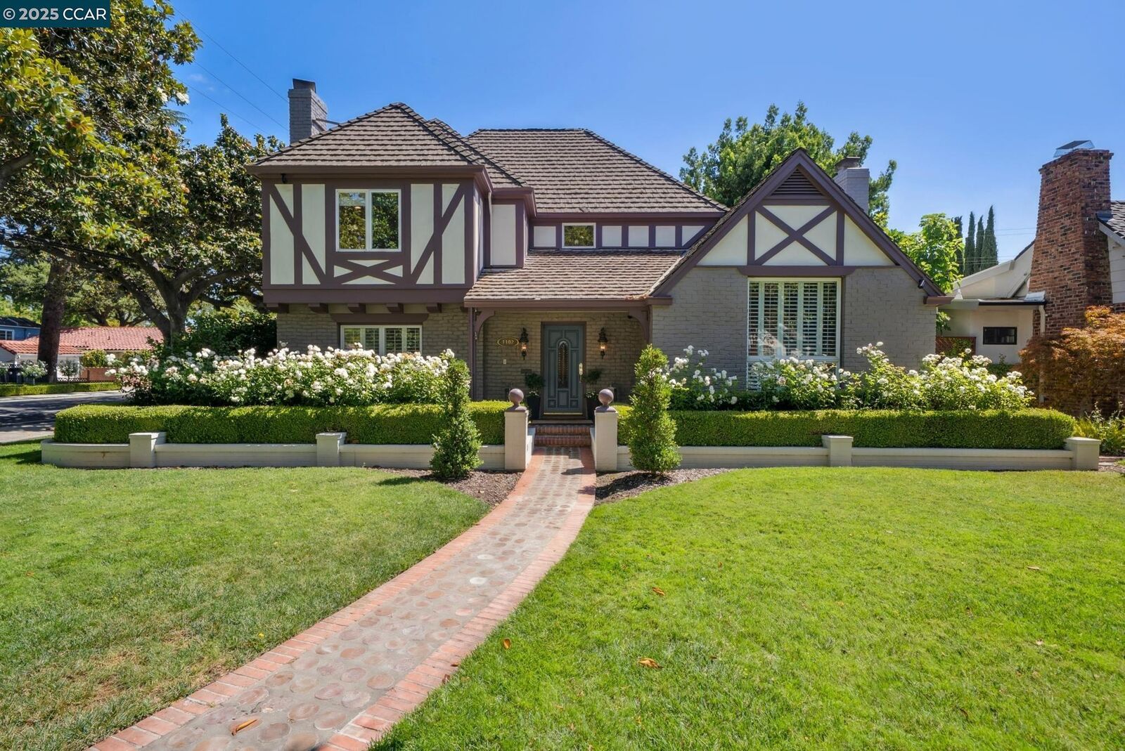 Property Photo:  1102 Carolyn Ave  CA 95125 