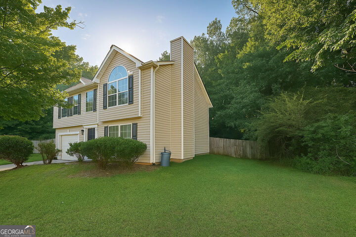 Property Photo:  2880 Two Lakes Circle Circle  GA 30349 