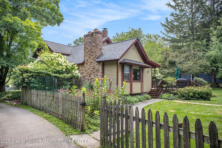 Property Photo:  1474 Hatch Road  MI 48864 