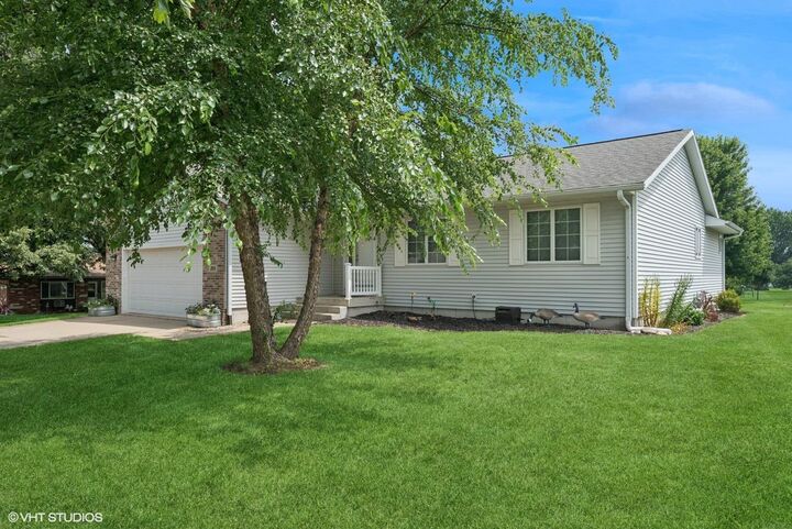 Property Photo:  304 NW Park 26th Street  IA 50677 