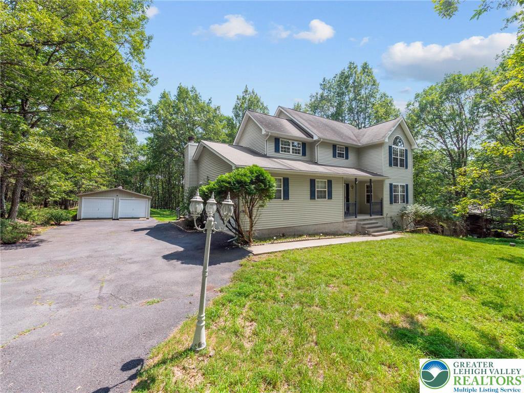Property Photo: 1405 Grand Mesa Drive PA 18330