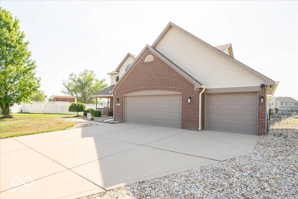 Property Photo: 84 Cedarwood Court IN 46184