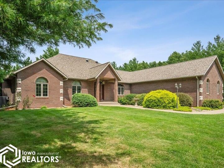 11000 Wildlife Lakes Drive  West Burlington IA 52655 photo