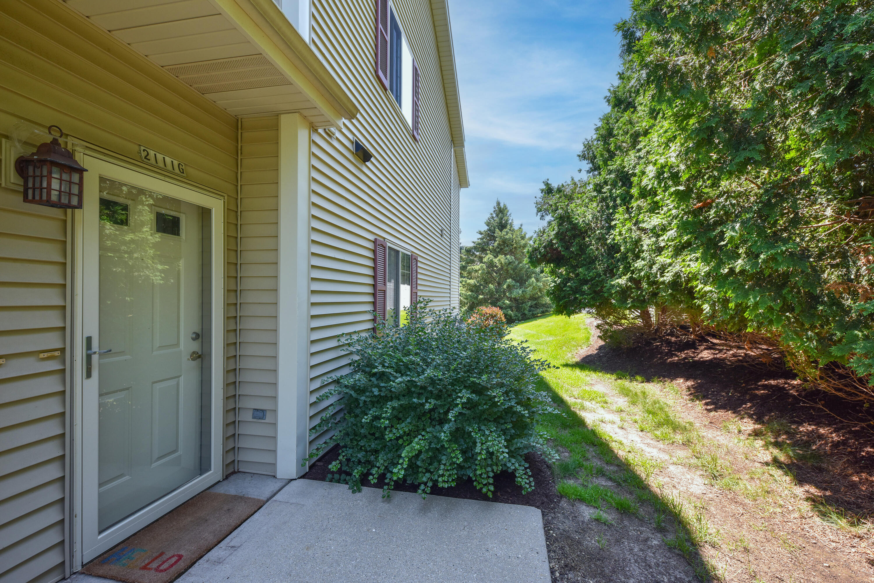 2111 Pine Ridge Ct G  Grafton WI 53024 photo