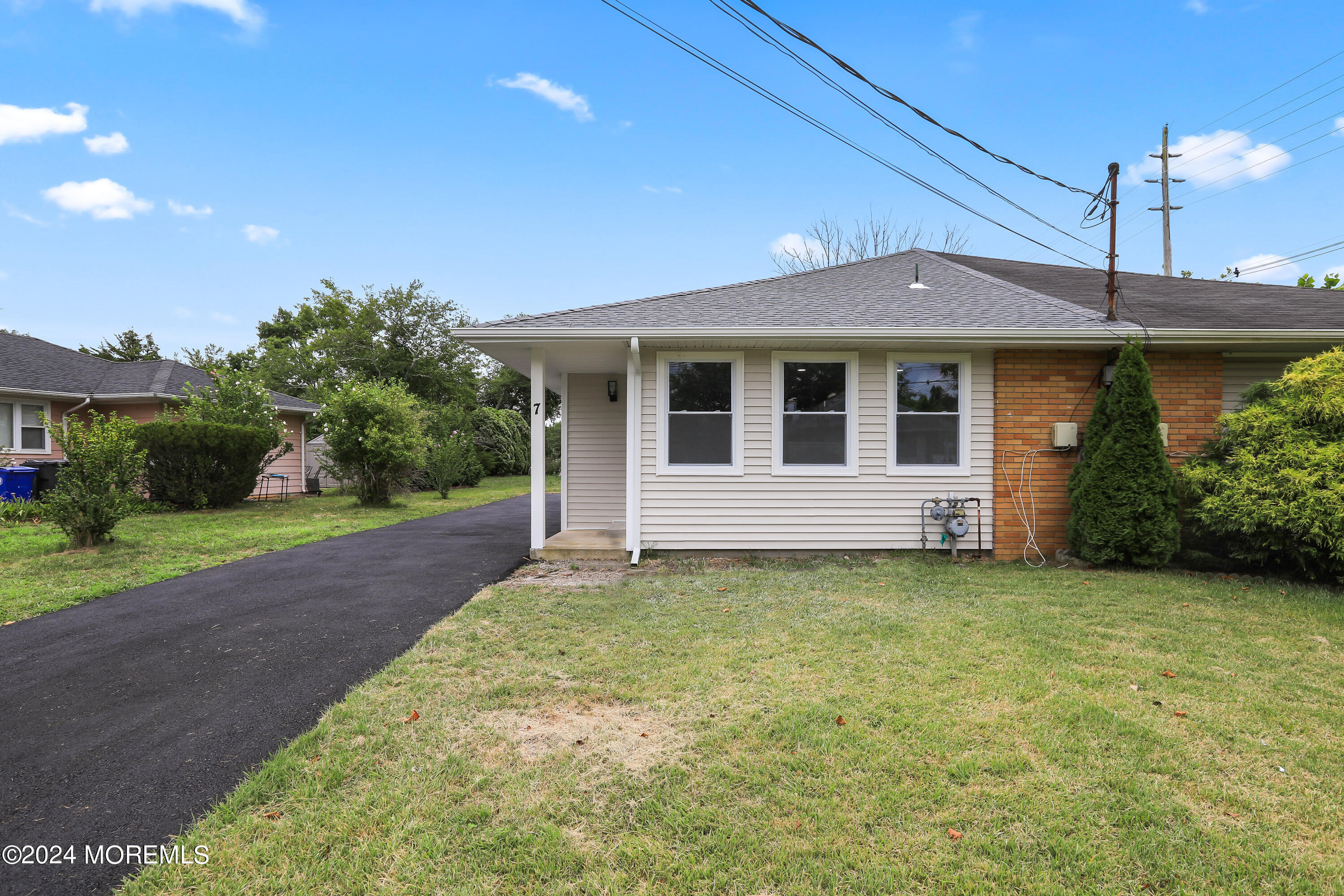 Property Photo: 7 St Moritz Place NJ 08753