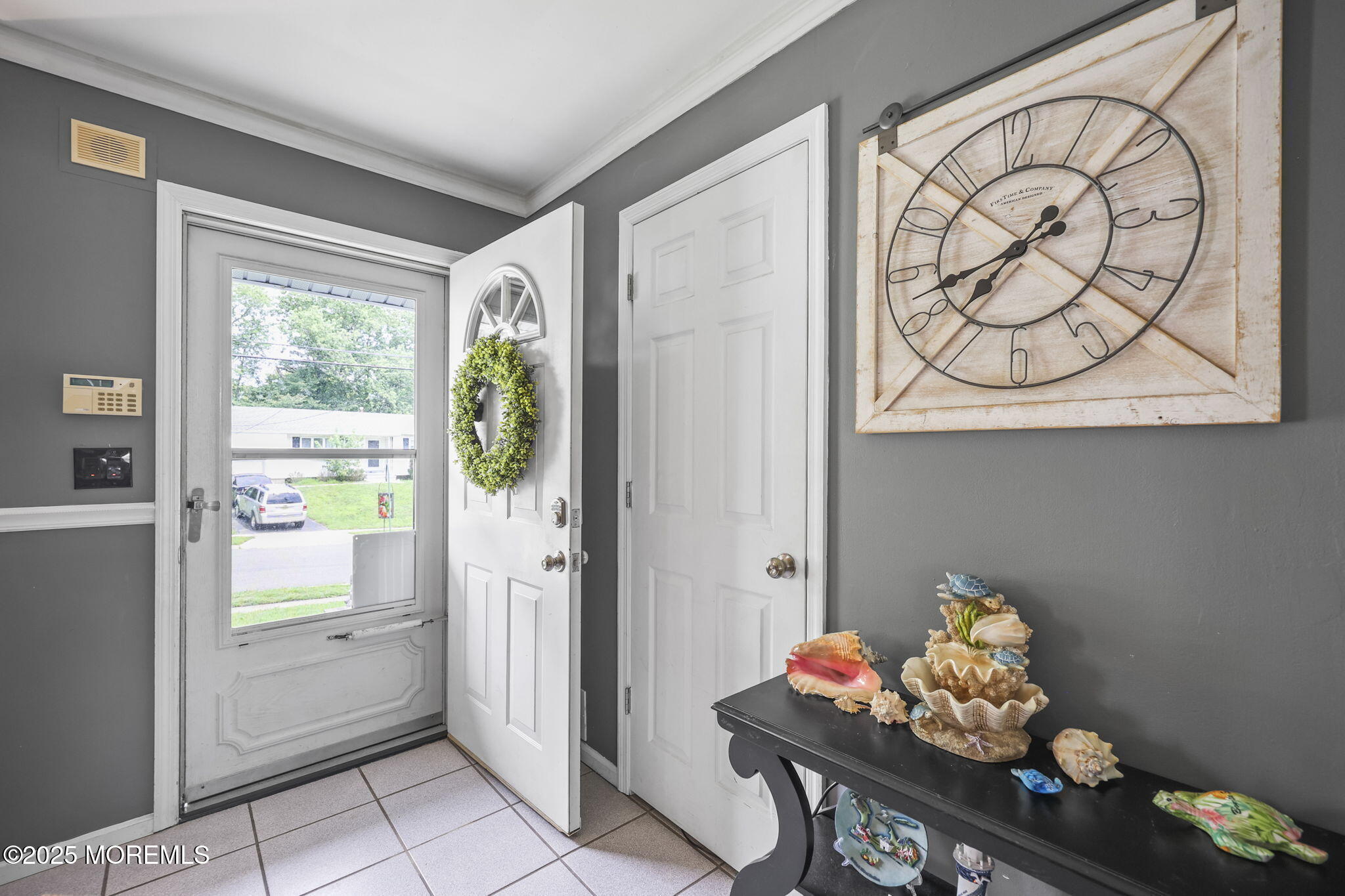 Property Photo:  46 E Connecticut Concourse  NJ 08527 