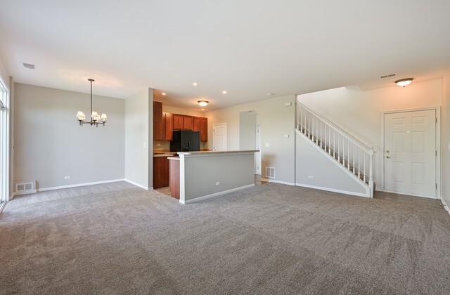 Property Photo: 637 Springbrook Trail N IL 60543