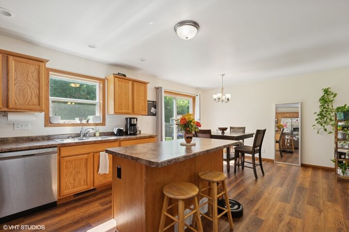 Property Photo:  1626 Arrington Drive  IL 60064 