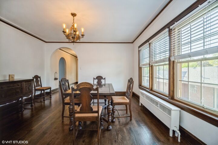 Property Photo: 1443 Bonnie Brae Place 2 IL 60305