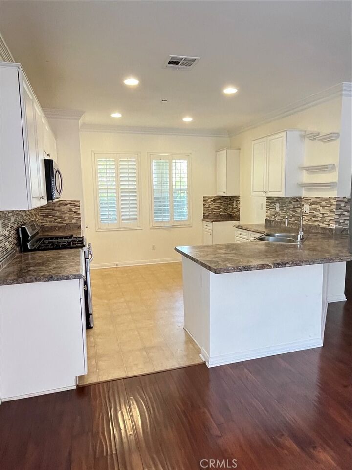 Property Photo: 5384 Palestrina Way CA 92336