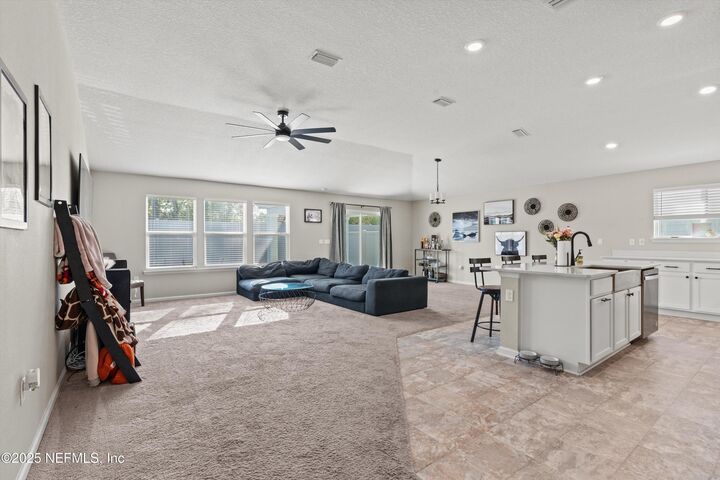 Property Photo:  2243 Burton Island Way  FL 32218 