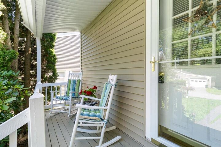 Property Photo:  38 Winterwood Drive  NH 03053 