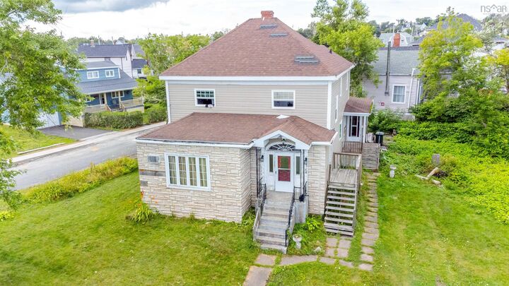 324 York Street  Glace Bay NS B1A 2M7 photo