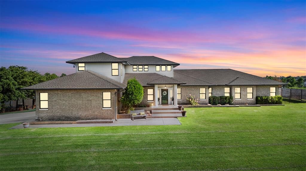 Property Photo:  7941 E Sorghum Mill Road  OK 73034 