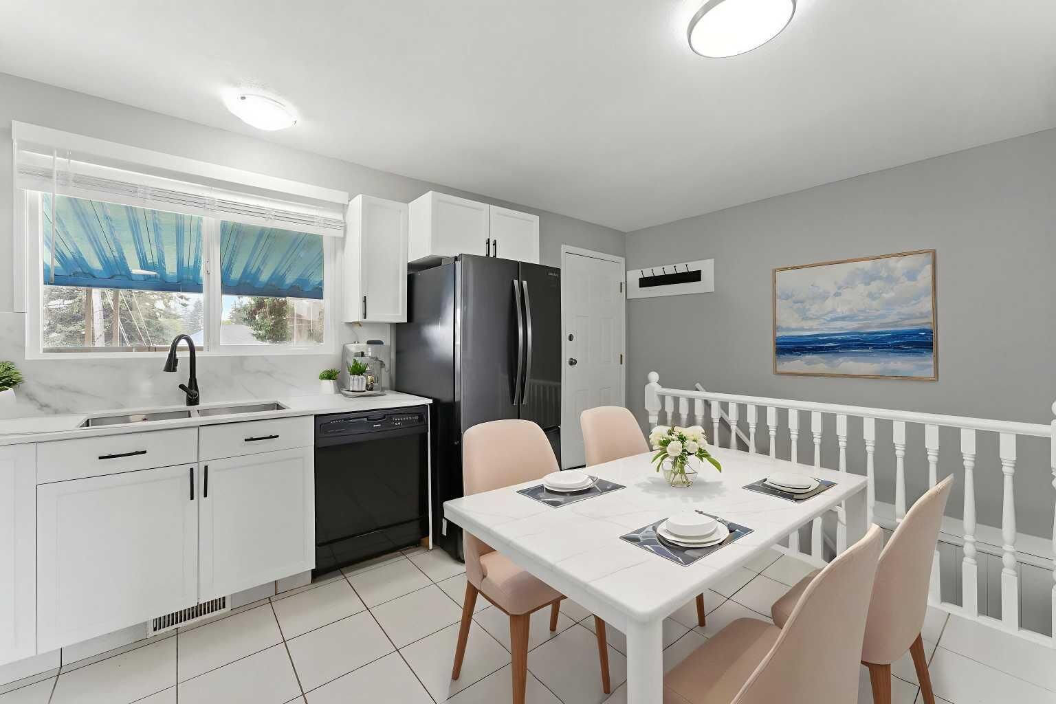 Property Photo:  5107 Forego Avenue SE  AB T2A 2C7 