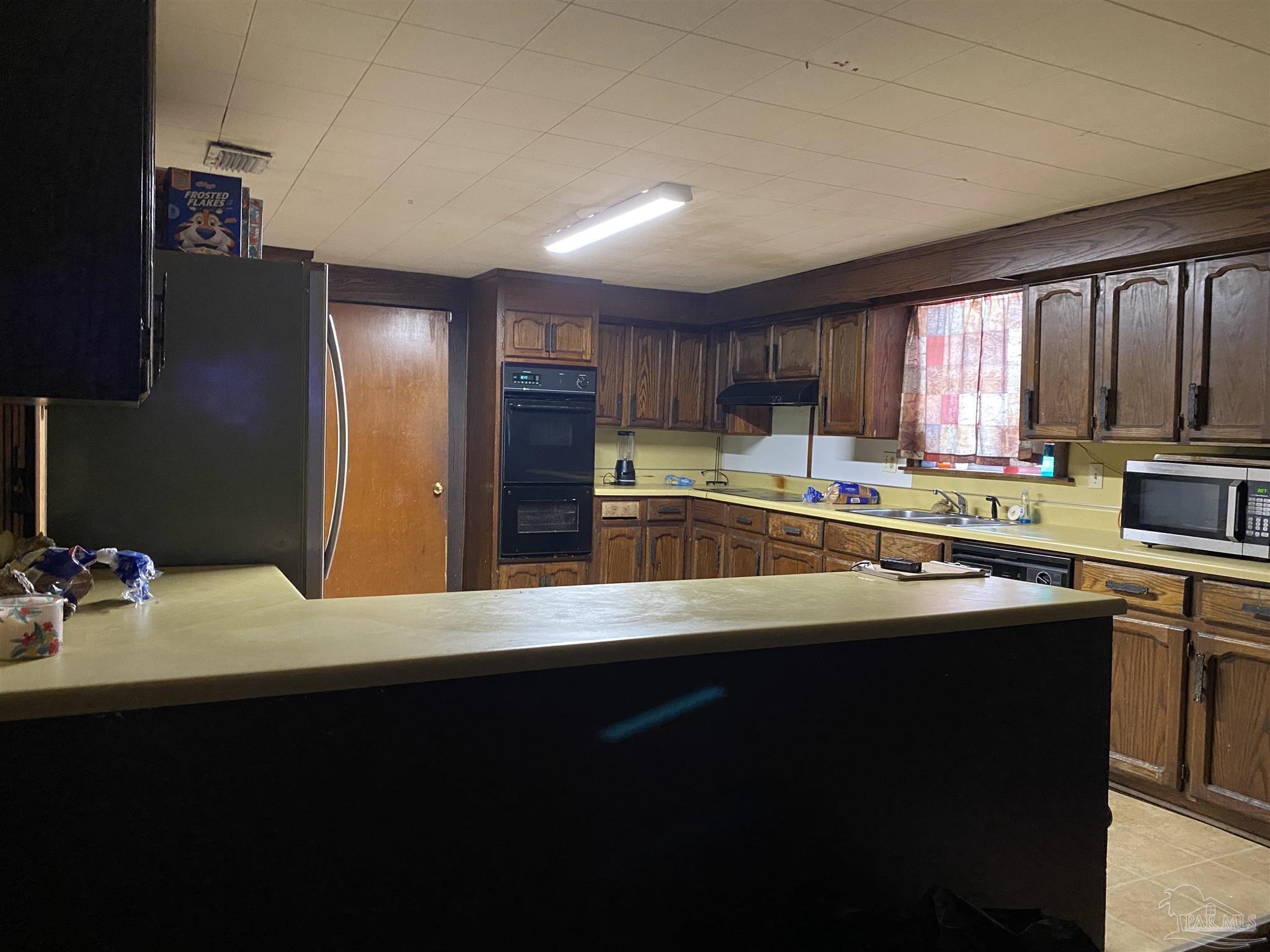 Property Photo: 120 N Stillman St FL 32505