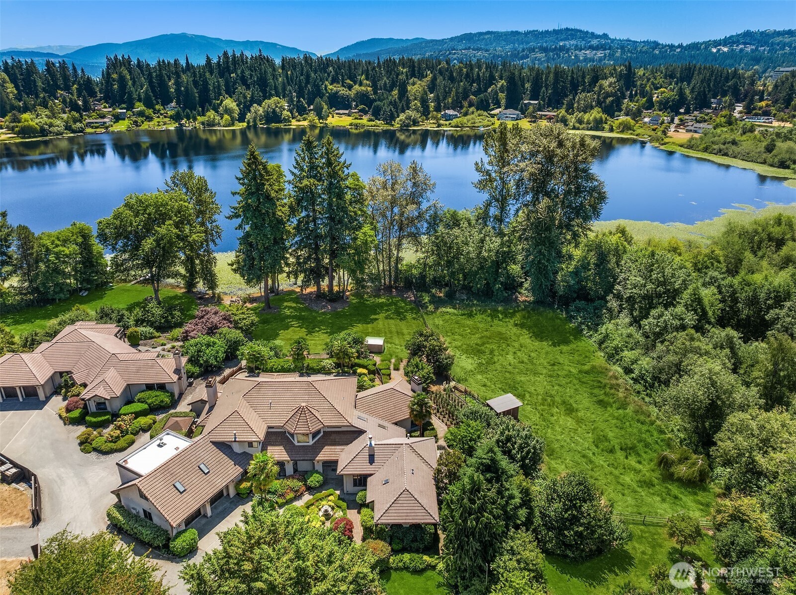 Property Photo:  15805 SE 16th Street  WA 98008 