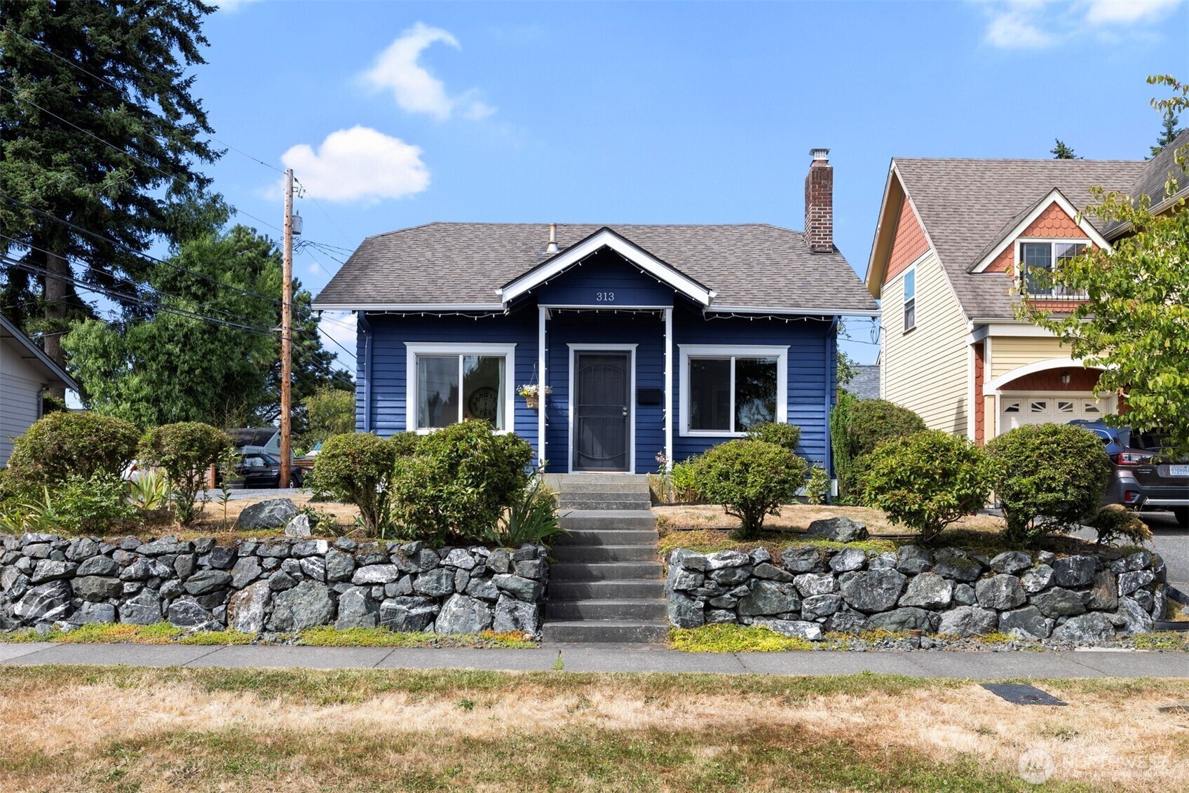 Property Photo: 313 E North Street WA 98225