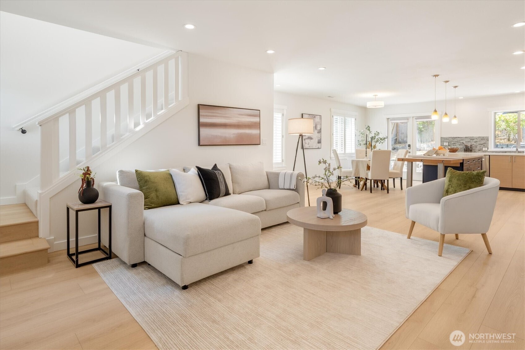 Property Photo:  2141  34th Avenue W  WA 98199 
