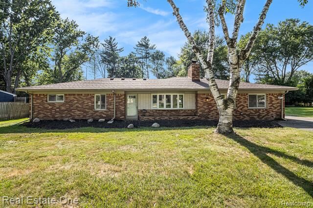 Property Photo:  23325 Beech Road  MI 48033 