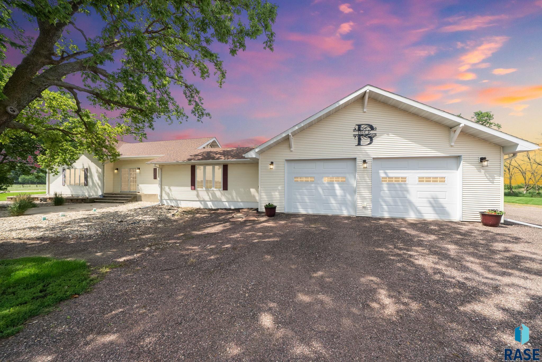 Property Photo: 28262 472nd Ave SD 57077